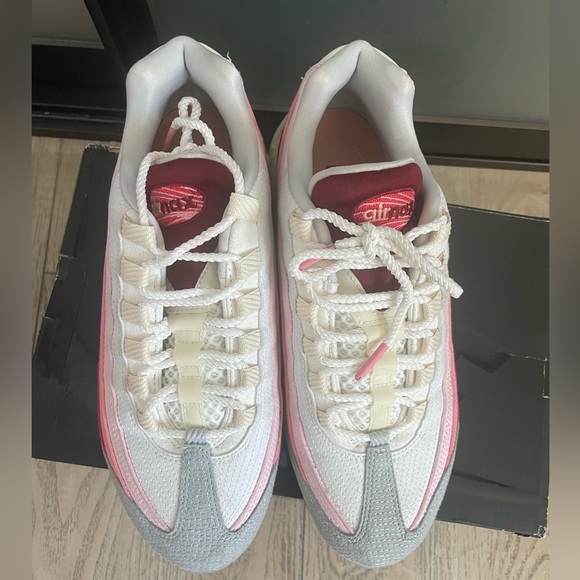 Nike Air Max 95 QS - Picture 7 of 9